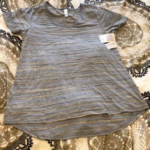 Blue striped LulaRoe Classic Tee NWT